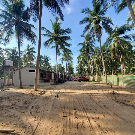 Coastline Beach Resort Perupalem المظهر الخارجي الصورة