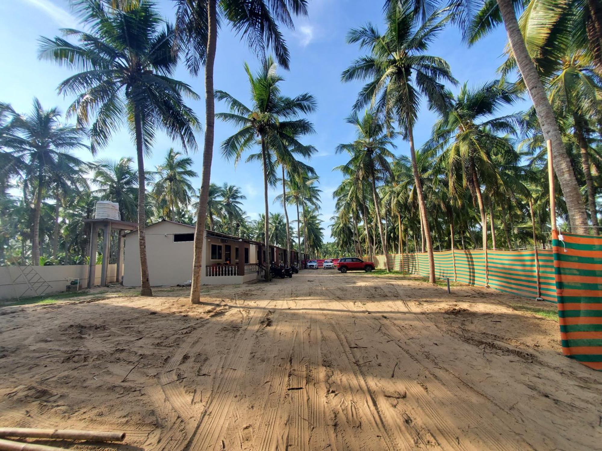 Coastline Beach Resort Perupalem المظهر الخارجي الصورة